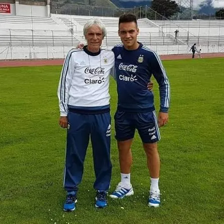 Gerardo Salorio junto a Lautaro Martínez